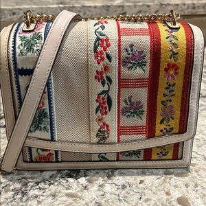 RARE ✨Tory Burch embroidered ribbon crossbody